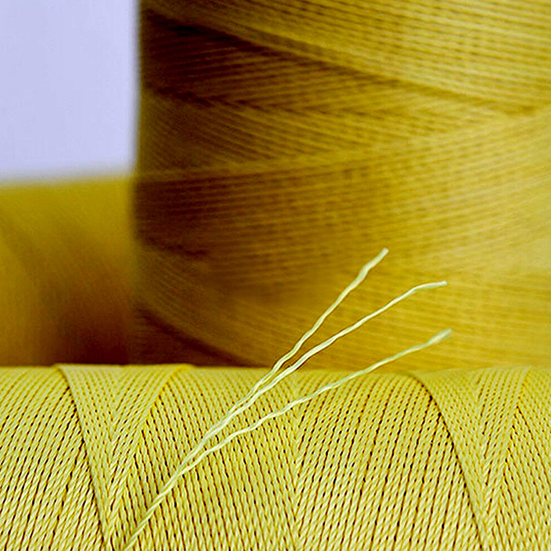 Aramid varrócérna